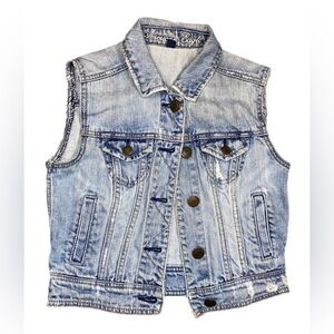 AE Easy Breezy Denim Vest